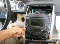 奔驰B200安装新星光电导航,欧卡改装网,汽车改装