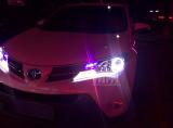 丰田RAV4升级精刚海拉5双光透镜+双色导光条,欧卡改装网,汽车改装